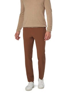 BOSS Black, Hose Genius, Slim Fit, Tech Travel, Zimt