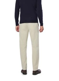 BOSS Orange, Chino, Regular Fit, Baumwolle, Hellbeige -Herrenausstatter Verkaufe 448430 norm2