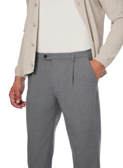 Bugatti, Bundfaltenhose, Mikrofaser-Stretch, Grau Meliert -Herrenausstatter Verkaufe 449479 norm3