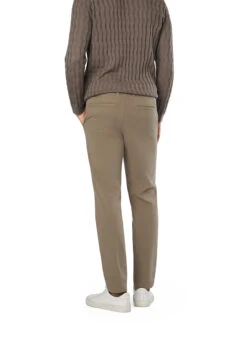 BOSS Black, Chino Kaiton, Slim Fit, Baumwolle, Khaki 2 BOSS Black, Chino Kaiton, Slim Fit, Baumwolle, Khaki -Herrenausstatter Verkaufe 452088 norm2